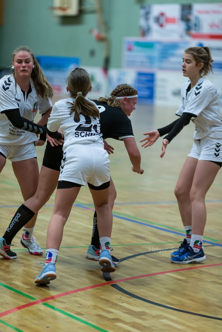 Bild 160 - C-Juniorinnen SVHU - HSD Wagrien : Ergebnis: 30:15